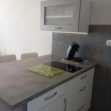 à 28 M² Avec Piscine Appartamento